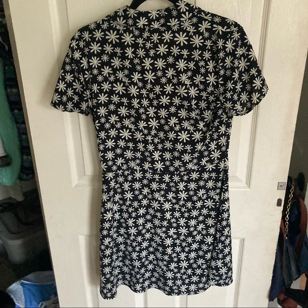 H&M Floral Collared Dress - Picture 3 of 4
